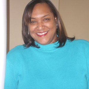 Meet your Posher, Leslie